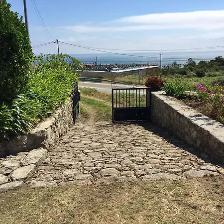 Casa De Laxes-mar&montana بيت للعطل *