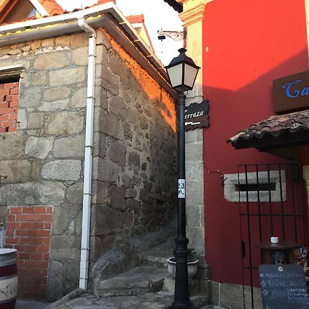 Casa De Laxes-mar&montana بيت للعطل