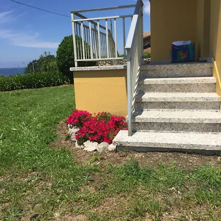 Casa De Laxes-mar&montana بيت للعطل